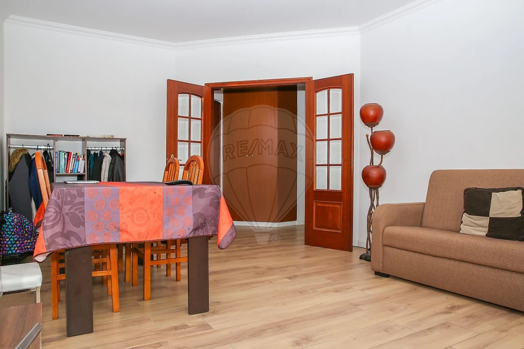 Apartamento T2 para Venda em Azambuja Foto 3