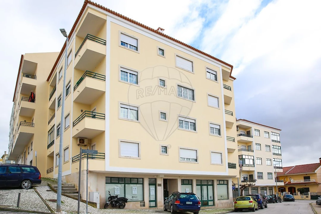 Apartamento T2 para Venda em Azambuja Foto 24