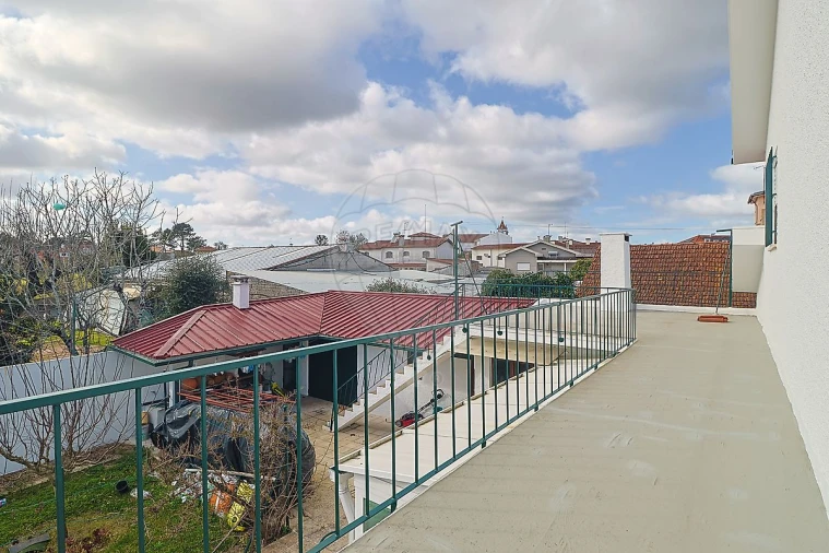 Moradia T3 para Arrendamento em Febres Foto 29