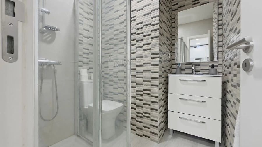 Apartamento T3 para Venda em Laranjeiro e Feijó Foto 13