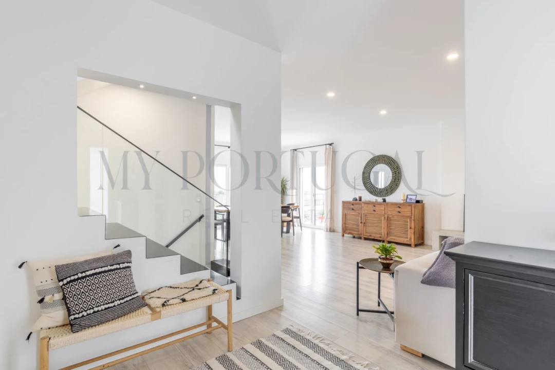 Moradia T3 para Venda em Oeiras e São Julião da Barra, Paço de Arcos e Caxias Foto 8