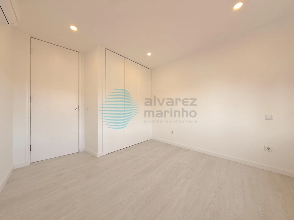 Apartamento T3 para Venda em A dos Cunhados e Maceira Foto 16