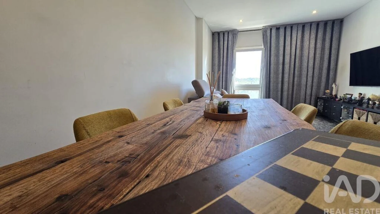 Apartamento T2 para Venda em Vialonga Foto 3