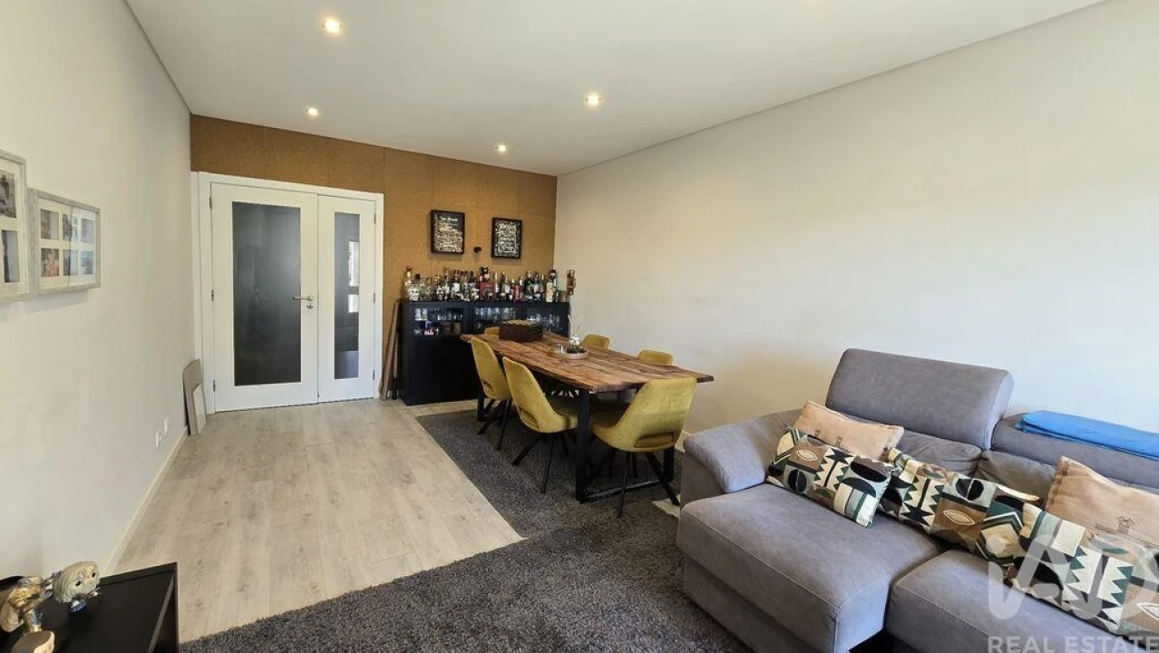 Apartamento T2 para Venda em Vialonga Foto 18