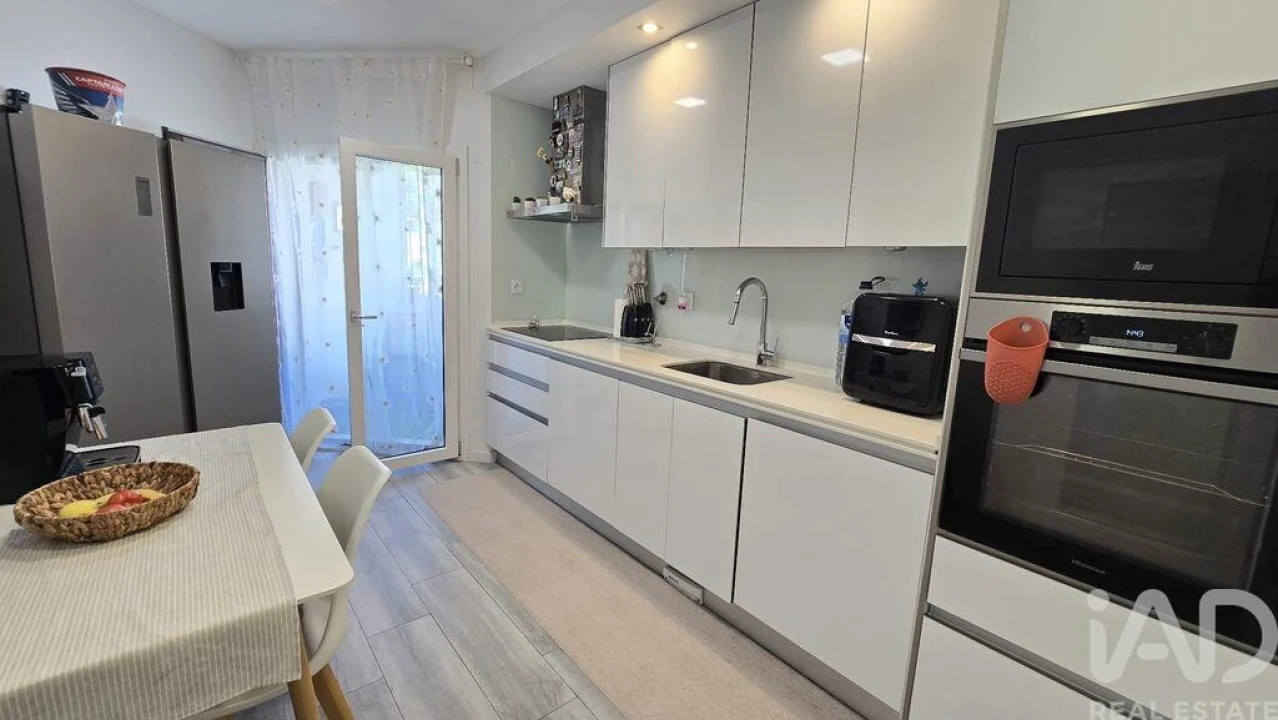 Apartamento T2 para Venda em Vialonga Foto 8