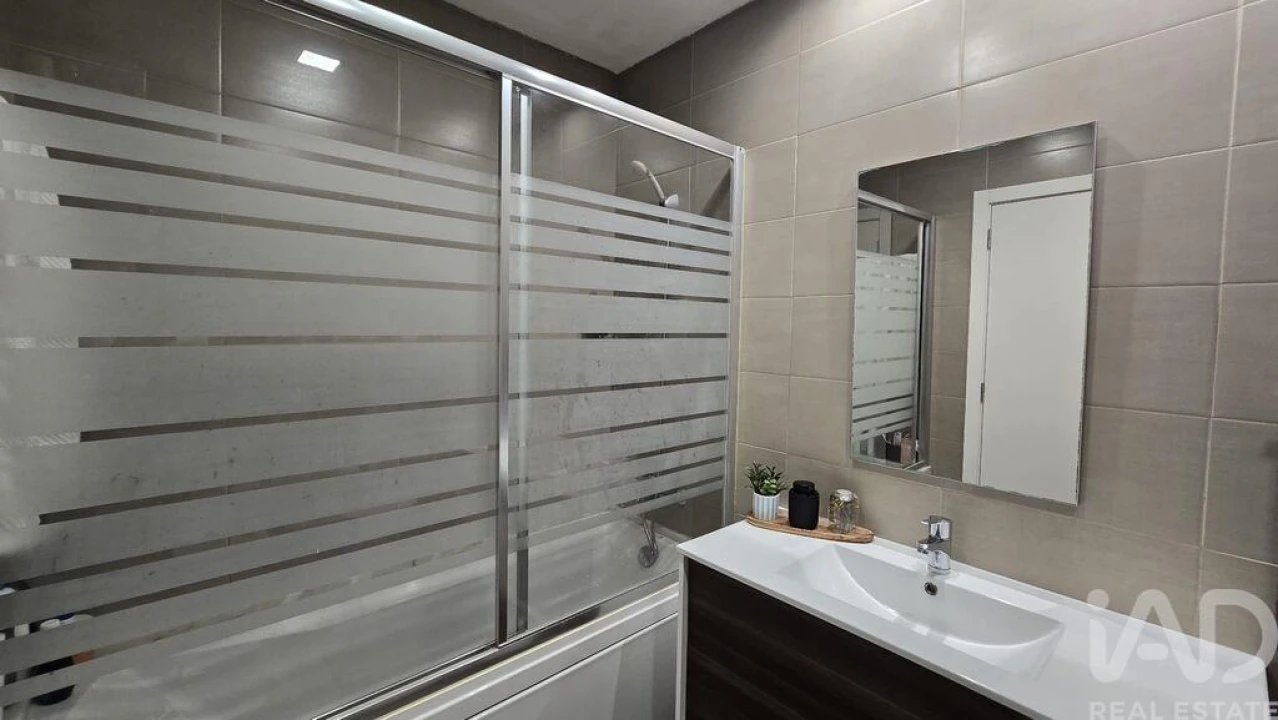 Apartamento T2 para Venda em Vialonga Foto 25