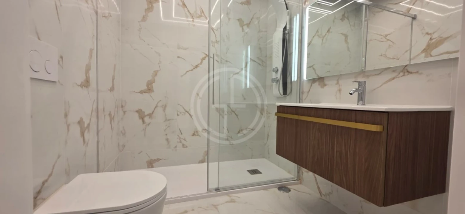 Apartamento T3 para Venda em Quarteira Foto 11