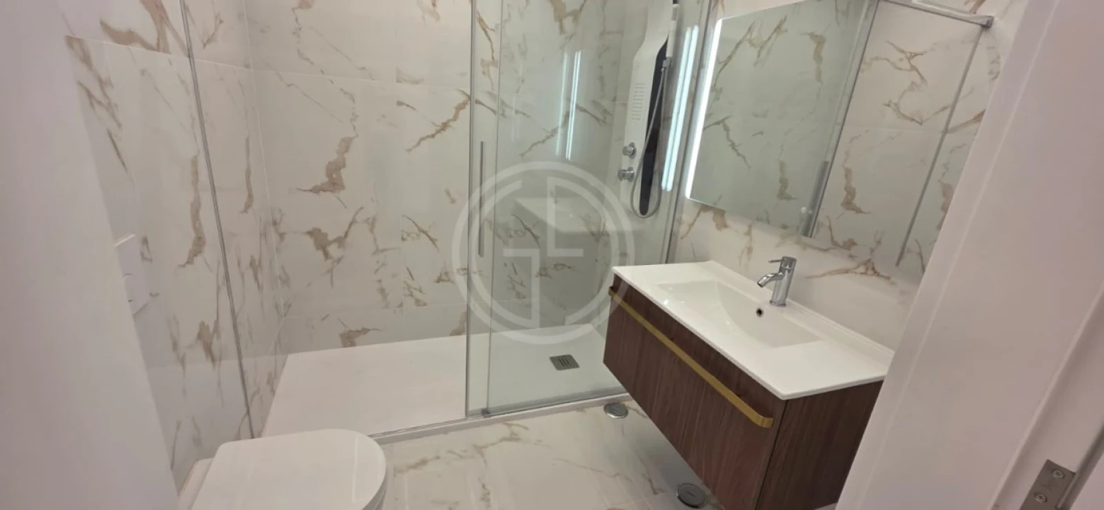 Apartamento T3 para Venda em Quarteira Foto 17