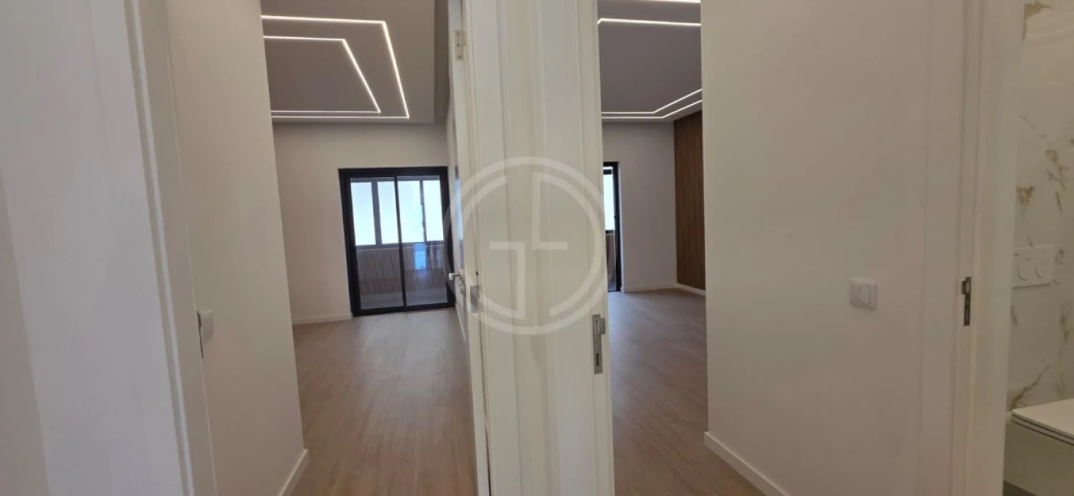 Apartamento T3 para Venda em Quarteira Foto 24