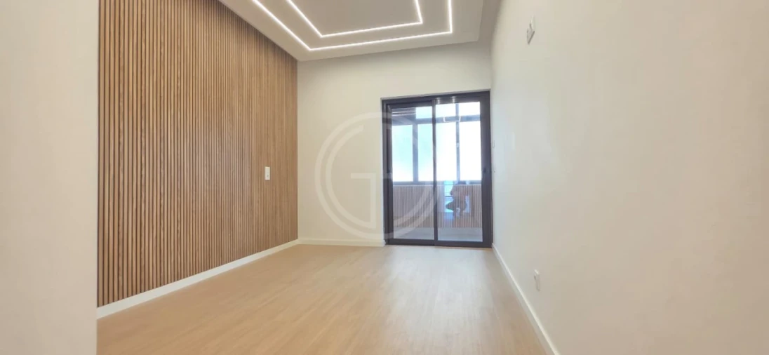 Apartamento T3 para Venda em Quarteira Foto 12