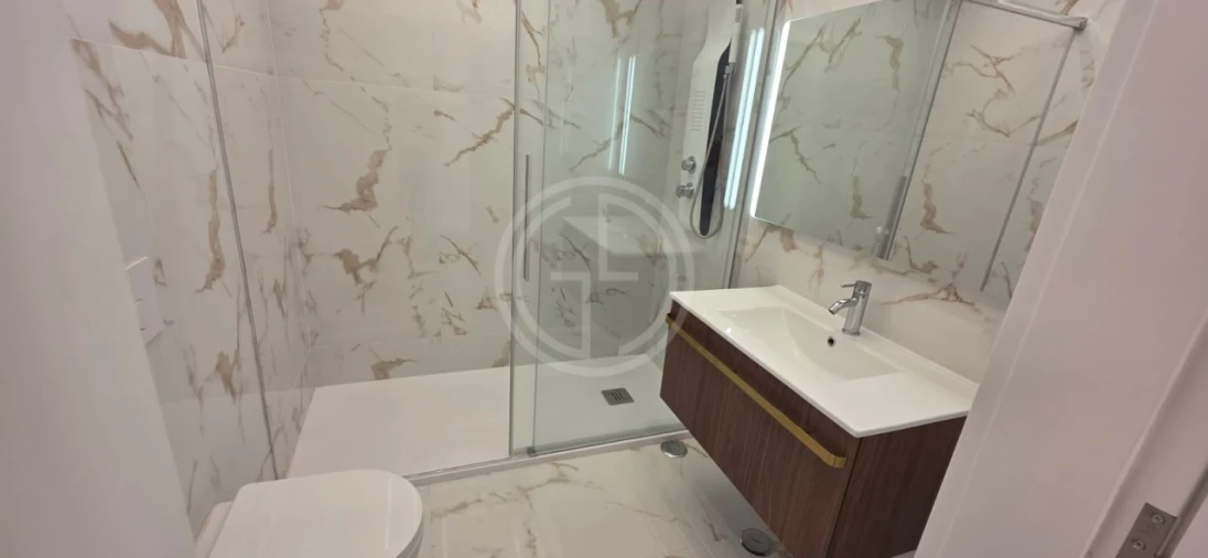 Apartamento T3 para Venda em Quarteira Foto 17