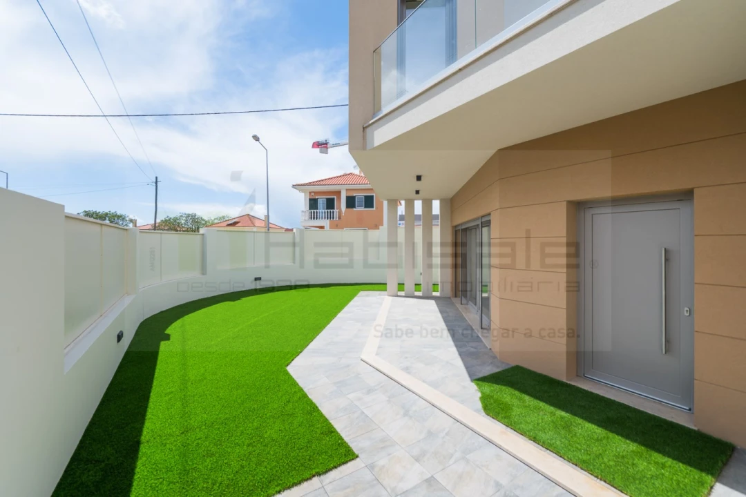 Moradia T3 para Venda em São Domingos de Rana Foto 5