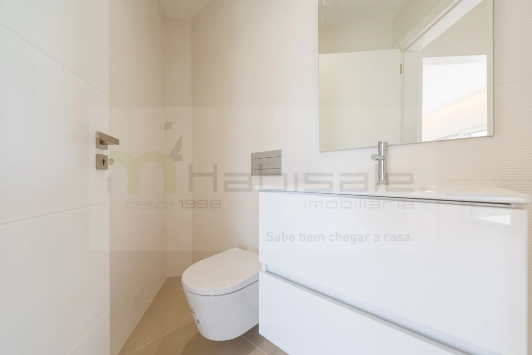 Moradia T3 para Venda em São Domingos de Rana Foto 17