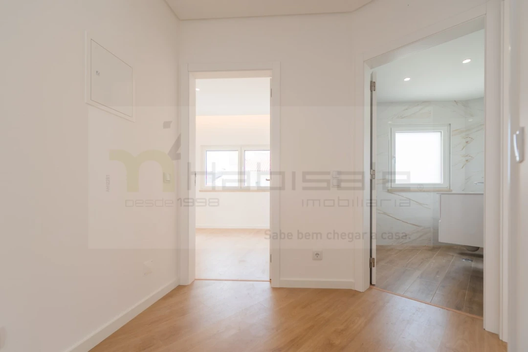 Moradia T3 para Venda em São Domingos de Rana Foto 37