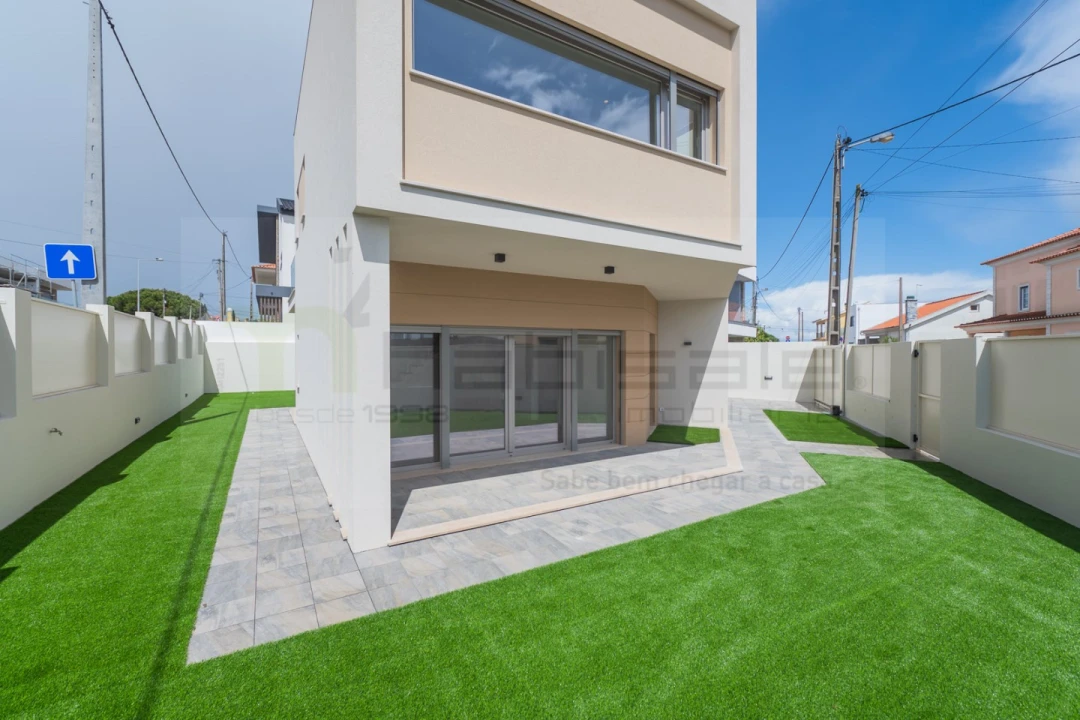 Moradia T3 para Venda em São Domingos de Rana Foto 43