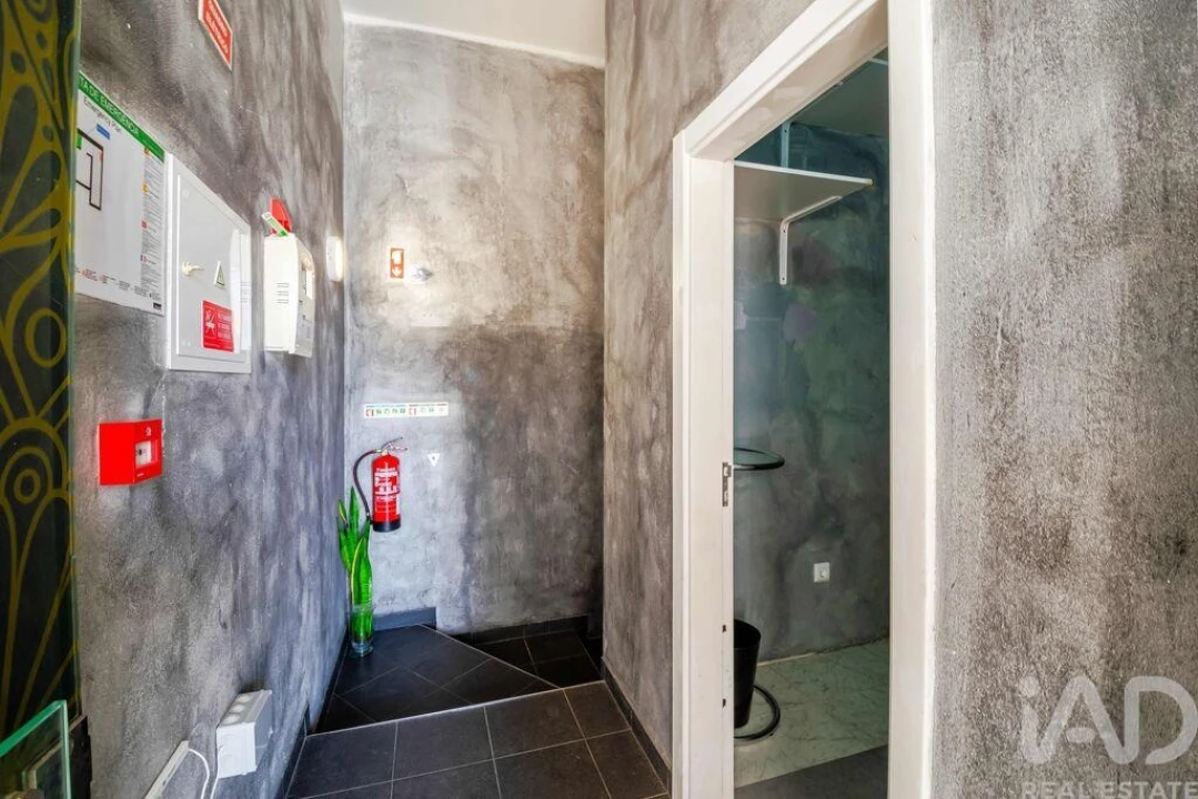 Loja para Venda em Quarteira Foto 4