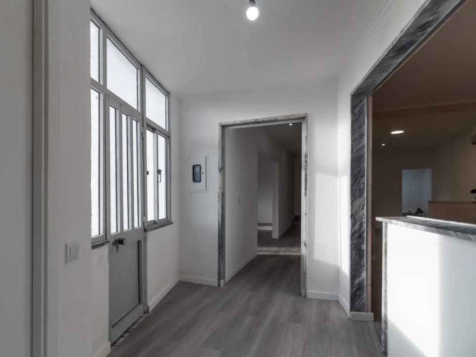 Moradia T3 para Venda em Eiras e São Paulo de Frades Foto 3