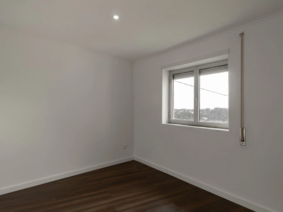 Moradia T3 para Venda em Eiras e São Paulo de Frades Foto 18