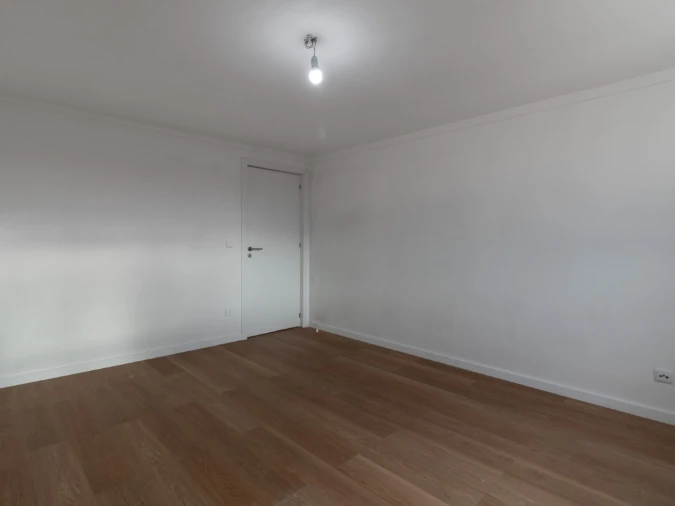 Moradia T3 para Venda em Eiras e São Paulo de Frades Foto 13