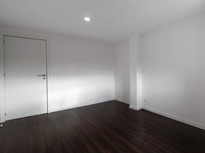 Moradia T3 para Venda em Eiras e São Paulo de Frades Foto 17