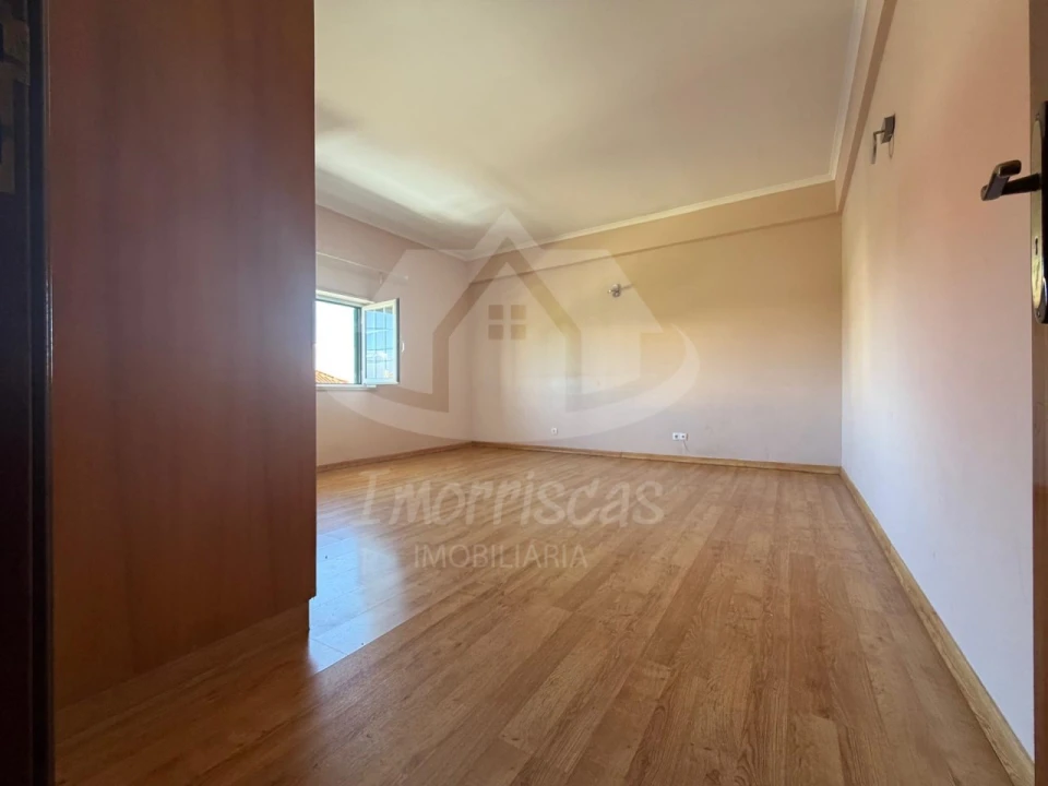 Moradia T3 para Venda em Santa Iria de Azoia, São João da Talha e Bobadela Foto 12