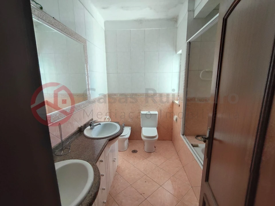 Moradia T3 para Venda em Sesimbra (Castelo) Foto 13