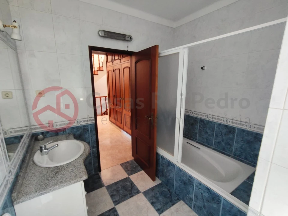 Moradia T3 para Venda em Sesimbra (Castelo) Foto 15