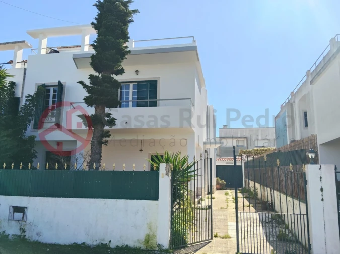 Moradia T3 para Venda em Sesimbra (Castelo) Foto 7