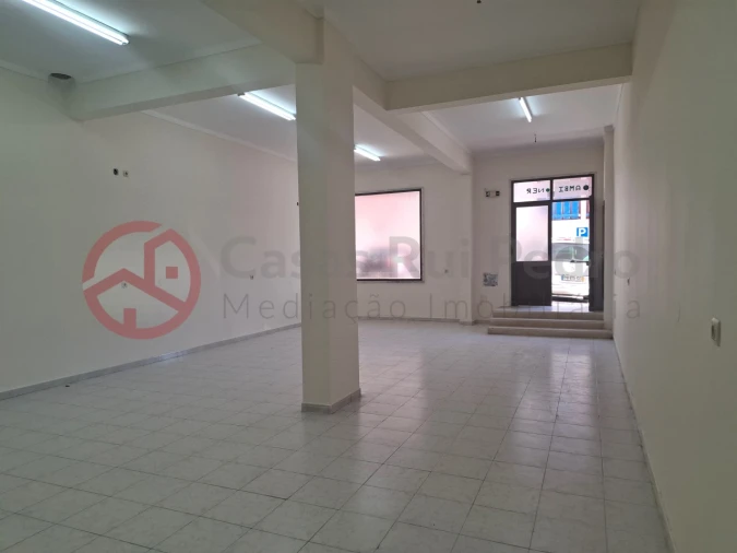 Loja para Venda em Cacém e São Marcos Foto 9