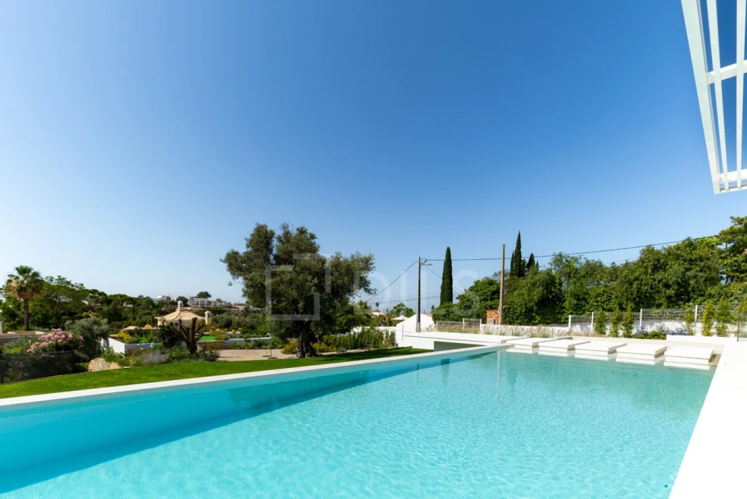 Moradia T5 para Venda em Loule (São Clemente) Foto 49