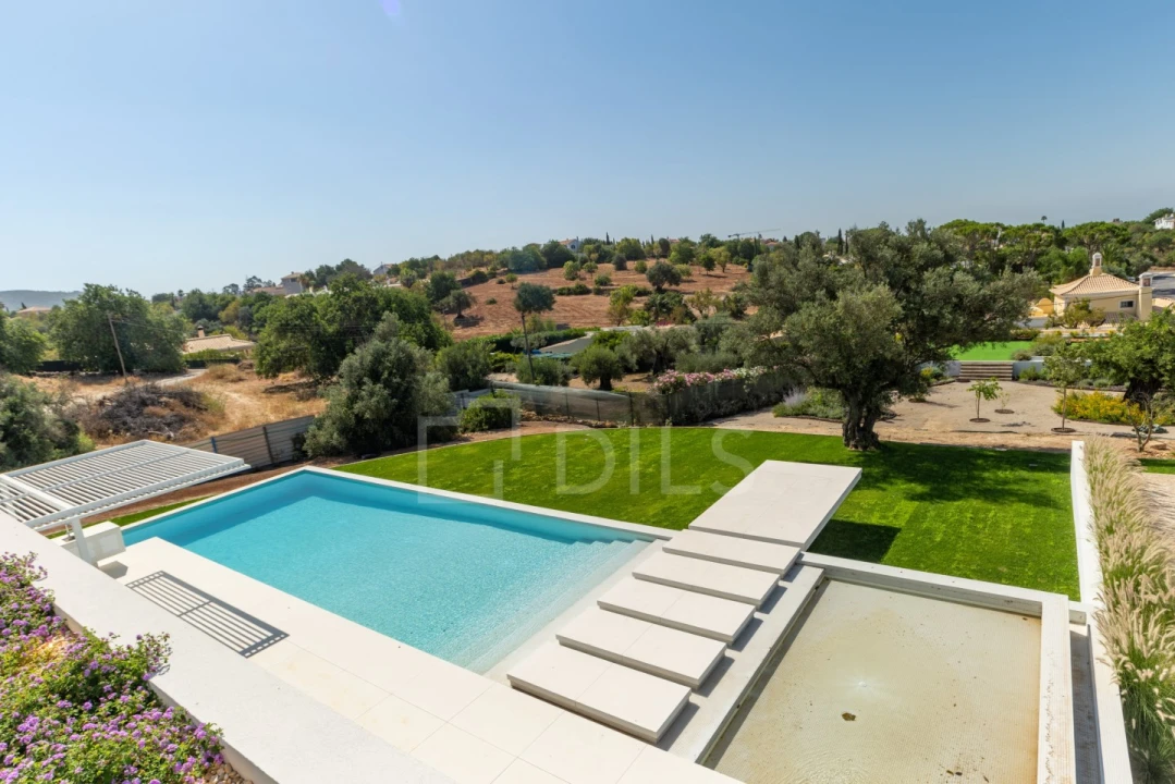 Moradia T5 para Venda em Loule (São Clemente) Foto 53