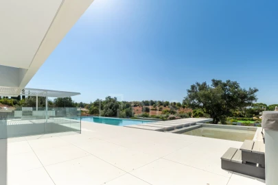 Moradia T5 para Venda em Loule (São Clemente)