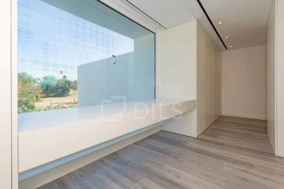 Moradia T5 para Venda em Loule (São Clemente)