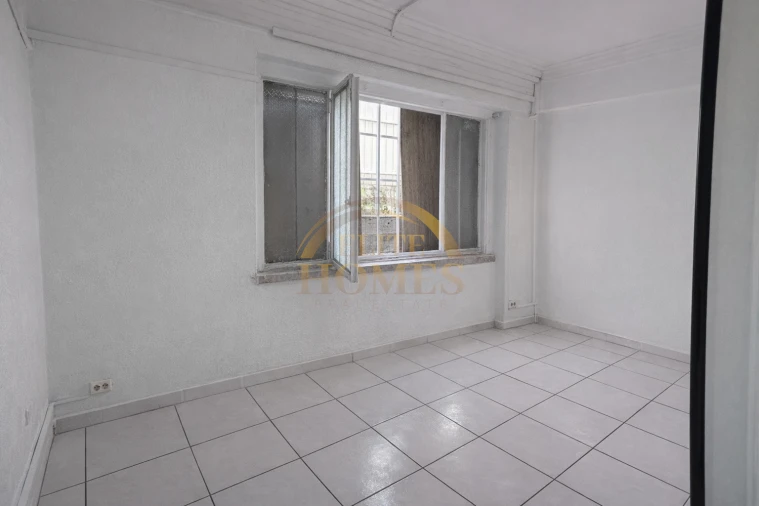 Negócio para Arrendamento em Algés, Linda-A-Velha e Cruz Quebrada-Dafundo Foto 9