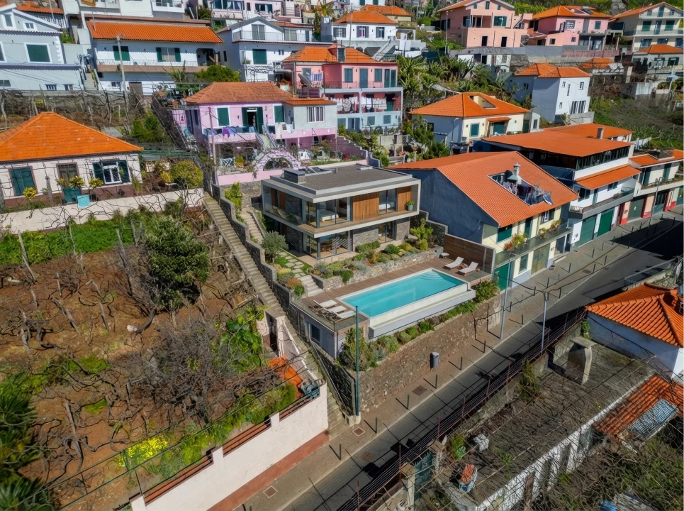 Terreno para Venda em Estreito de Camara de Lobos Foto 17