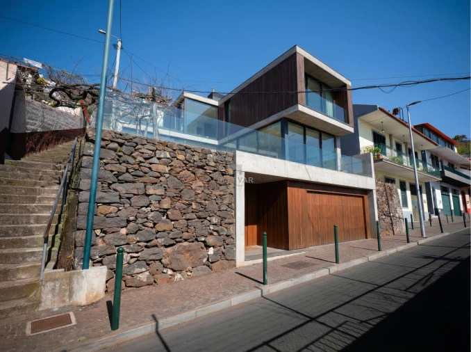 Terreno para Venda em Estreito de Camara de Lobos Foto 14