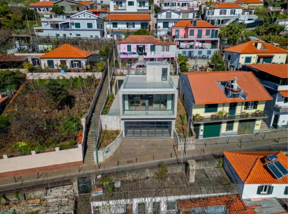 Terreno para Venda em Estreito de Camara de Lobos Foto 16