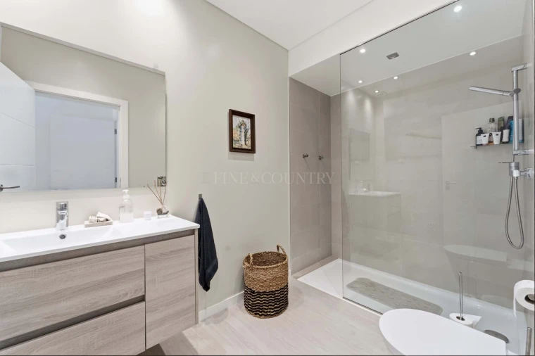 Moradia T4 para Venda em Albufeira e Olhos de Água Foto 27