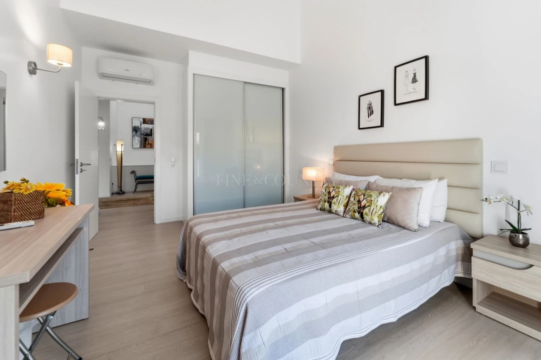 Moradia T4 para Venda em Albufeira e Olhos de Água Foto 31