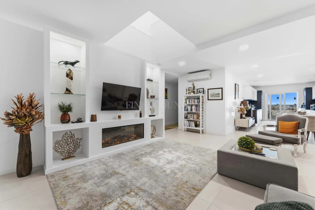 Moradia T4 para Venda em Albufeira e Olhos de Água Foto 7