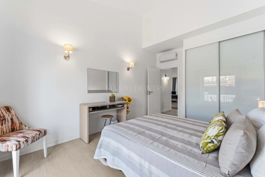 Moradia T4 para Venda em Albufeira e Olhos de Água Foto 29