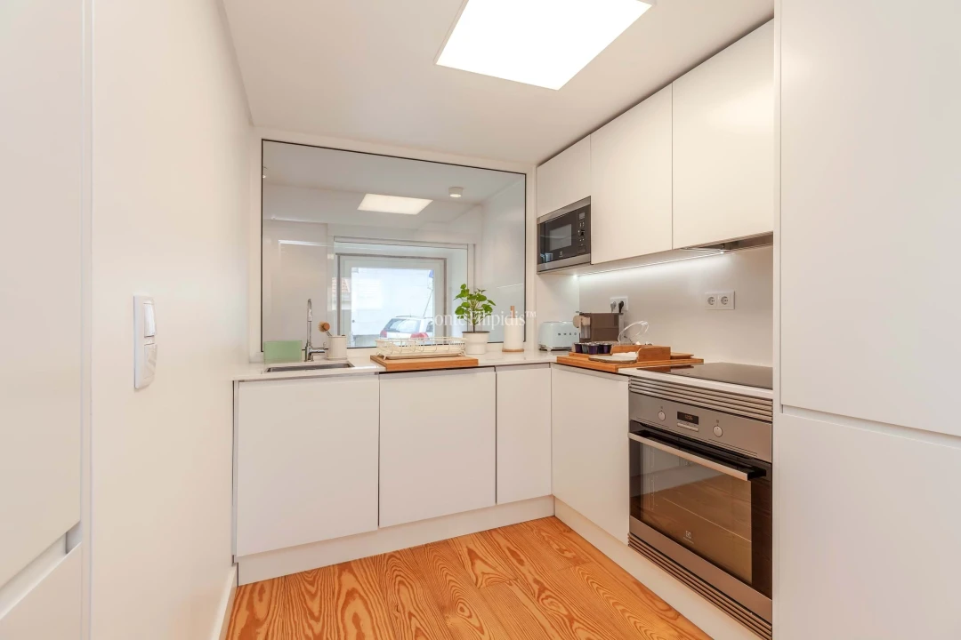 Apartamento T2 para Venda em Santo António Foto 13