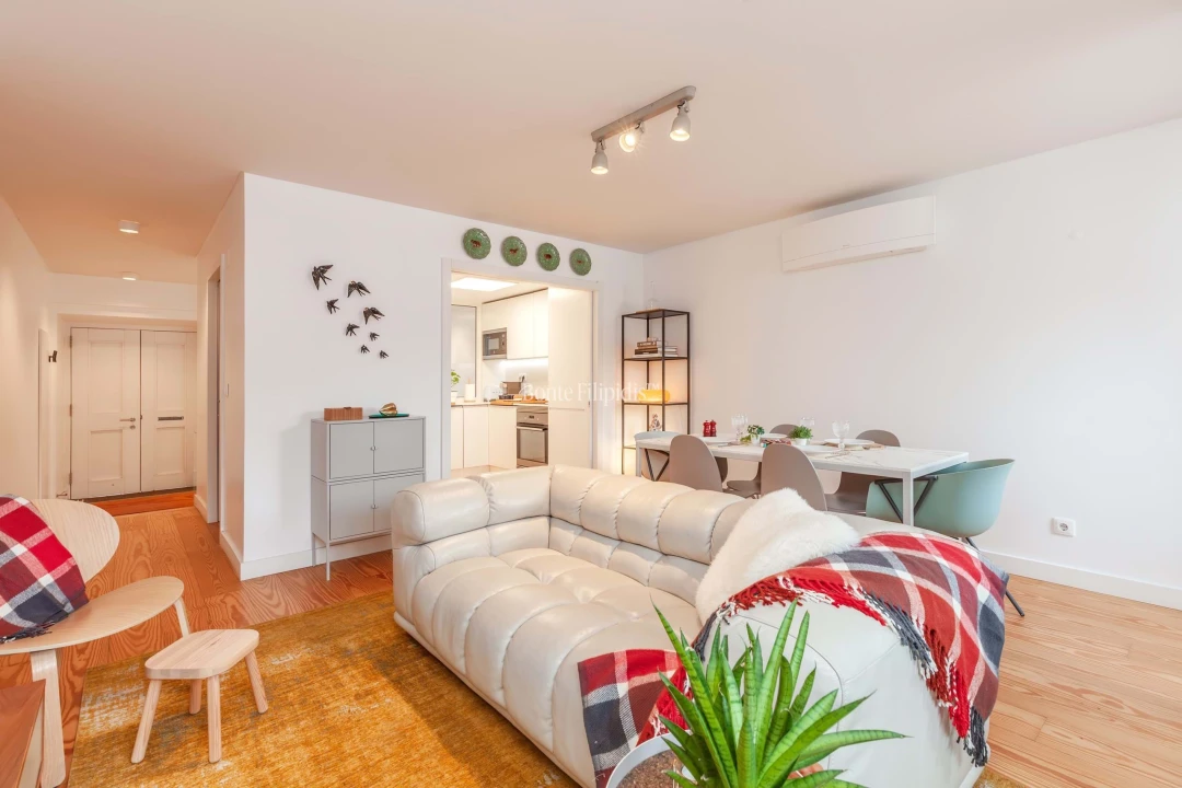 Apartamento T2 para Venda em Santo António Foto 17