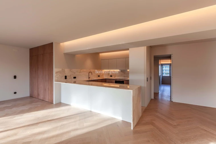 Apartamento T3 para Venda em Campo de Ourique Foto 8