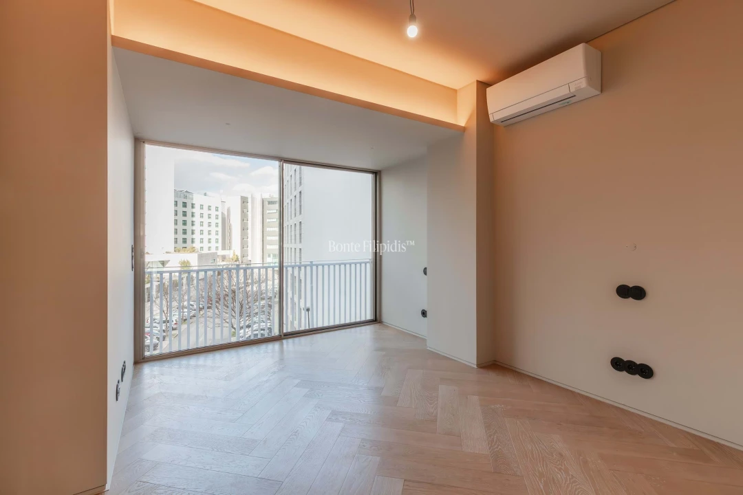 Apartamento T3 para Venda em Campo de Ourique Foto 18