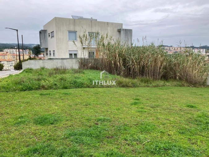 Terreno para Venda em Tavarede Foto 1