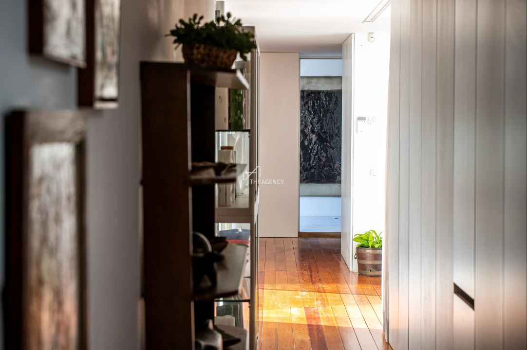 Moradia T6 para Venda em Carnaxide e Queijas Foto 40