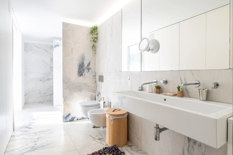 Moradia T6 para Venda em Carnaxide e Queijas Foto 38