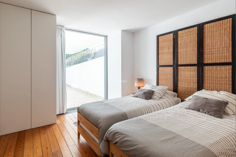 Moradia T6 para Venda em Carnaxide e Queijas Foto 45