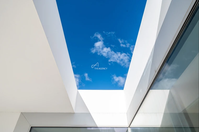 Moradia T6 para Venda em Carnaxide e Queijas Foto 54